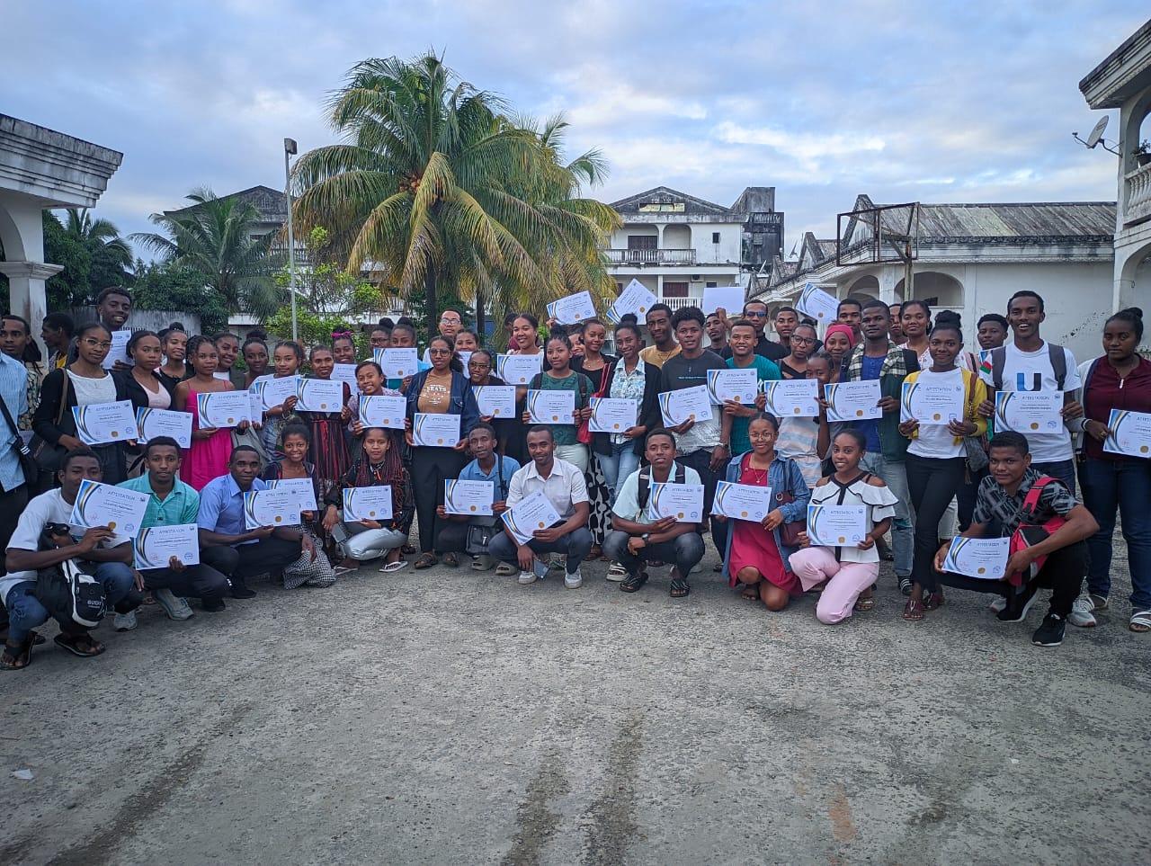 Sensibilisation des jeunes au nom de JPC (Jeune pour le Changement)